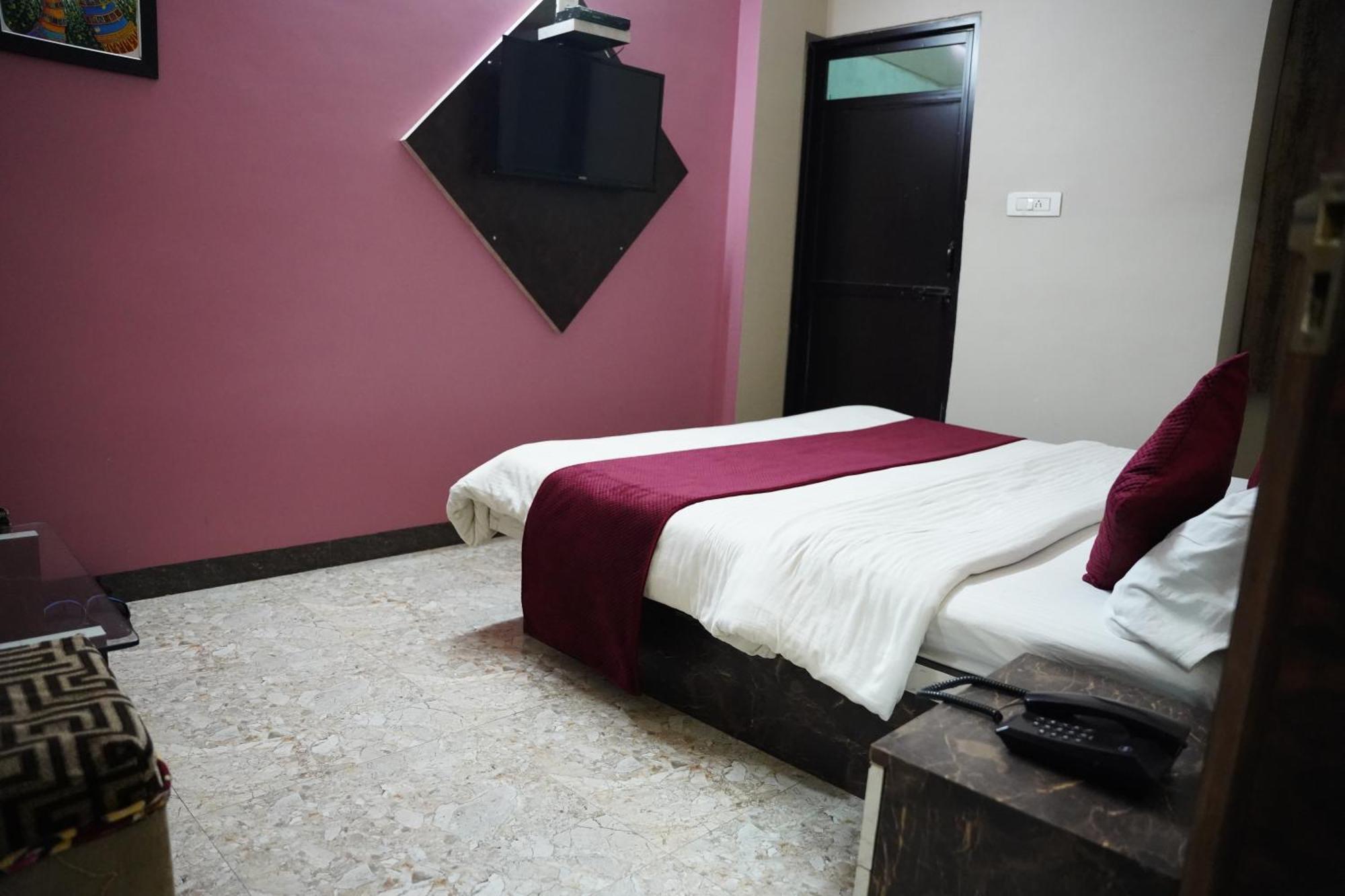 Hotel Mahishmati Palace Maheshwar Ngoại thất bức ảnh
